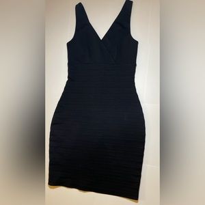 Luxe Bandage V-Neck midi dress, xs, no stains or tears